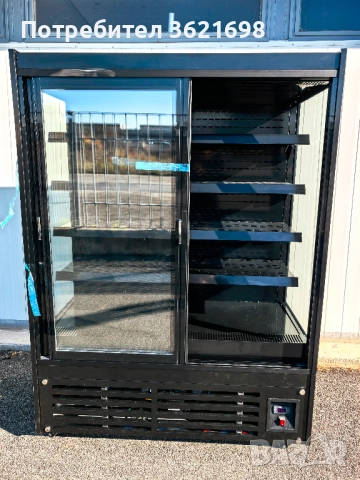 Хладилна витрина вертикална, 700 литра CL -700