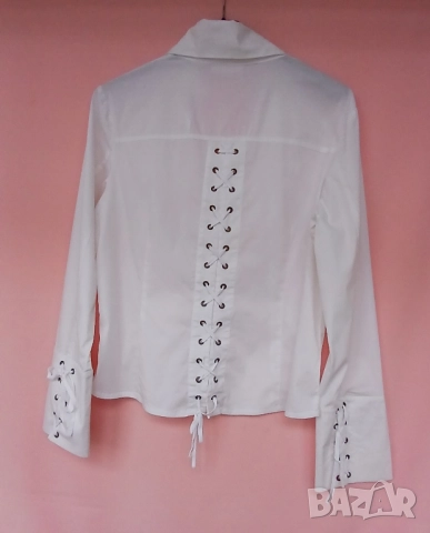 Бяла вталена дамска риза с капси., снимка 4 - Ризи - 51433093