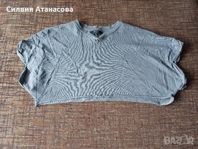 Тениска къса Bershka , снимка 1 - Тениски - 46024662