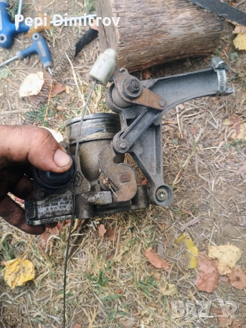 Дросел , дроселова клапа Renault Clio Clio II  1.4 бензин 75 коня, снимка 4 - Части - 51862959