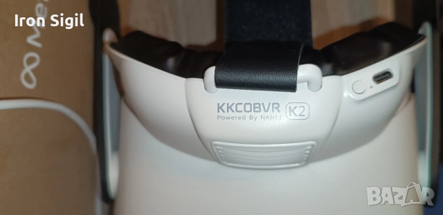 Meta Quest 2 128GB VR очила + зарядна станция + аксесоари | кутия, снимка 2 - Други игри и конзоли - 53286765