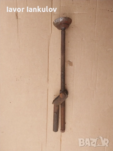 Крик за гуми на Трабант 600,601, снимка 3 - Аксесоари и консумативи - 53849634