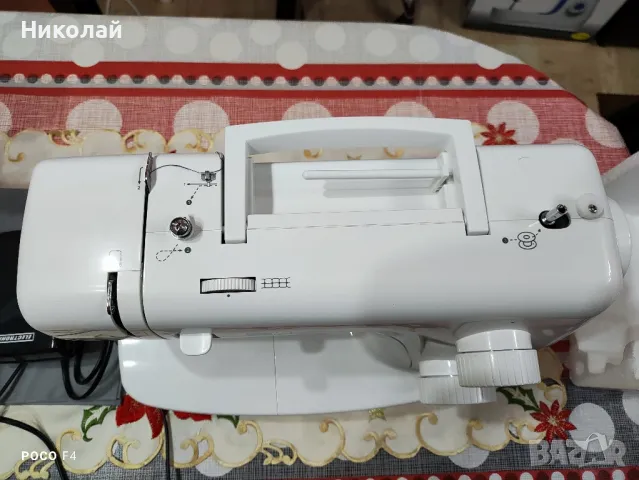 Шевна машина e-element PFAFF 1030L

, снимка 5 - Шевни машини - 47967509