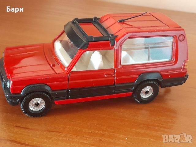 Метална количка на CORGI-MATRA RANCHO, снимка 1 - Колекции - 45620324