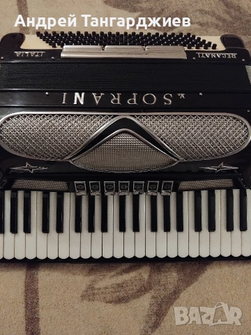 Продавасе супер акордеон 120 баса vSoprani 