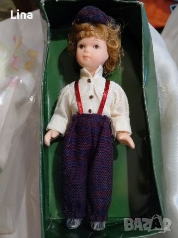 Малка винтидж порцеланова кукла , снимка 2 - Колекции - 46448251