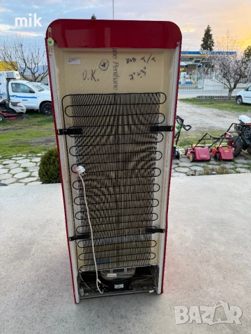 Червен Хладилник с камера SMEG , снимка 9 - Хладилници - 53988362