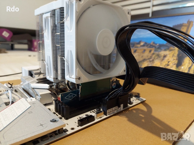 MSI B760M Project Zero + подарък 8 gb ddr5 ram, снимка 5 - Дънни платки - 53906911