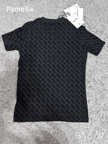 Тениски на Miu Miu