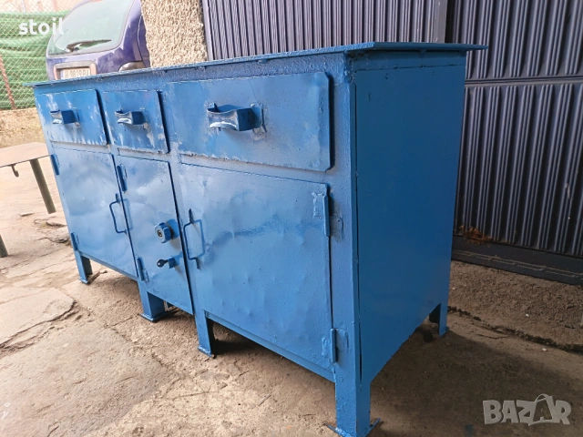 Работна маса с метален плот , снимка 4 - Други машини и части - 54277115