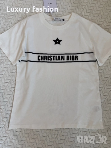 Дамско тениски Dior, снимка 12 - Тениски - 52875937