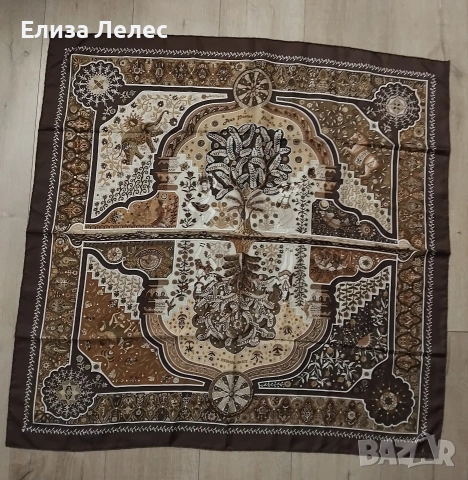 Hermes оригинален копринен шал 90/90 см., снимка 5 - Шалове - 52923743