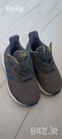 Детски кецове Adidas+подарък , снимка 11 - Детски обувки - 46160358