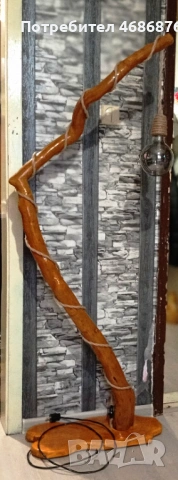 Интериорна лампа от дърво