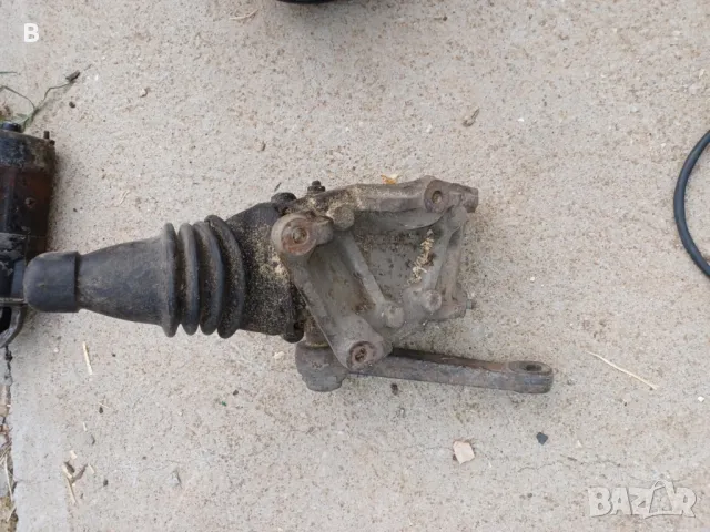 Части за Mercedes 207 D, снимка 6 - Части - 50439084