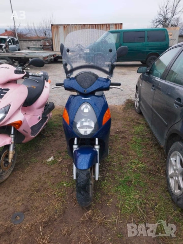 ДВА СКУТЕРА: HONDA 125 И HONDA X8R, снимка 3 - Мотоциклети и мототехника - 53614484