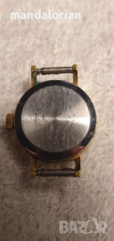 Дамски часовник Чайка, снимка 2 - Дамски - 52208677