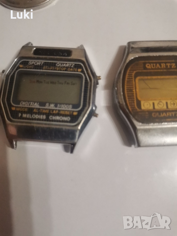 четири броя стари електронни часовника, снимка 16 - Други - 45012781