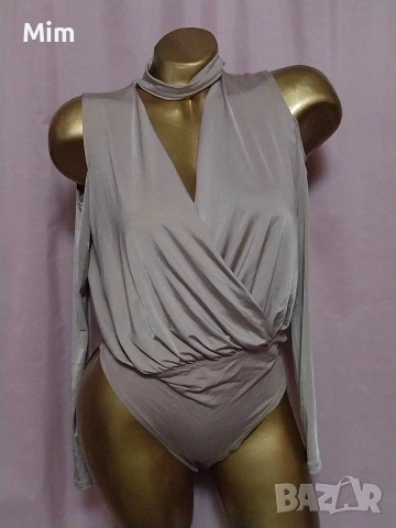 AMISU Боди с дълъг ръкав с отворено рамо 