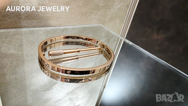 CARTIER Love Rose Gold 10 Diamonds Small Model Гривна с Отверка, снимка 5 - Гривни - 52916813