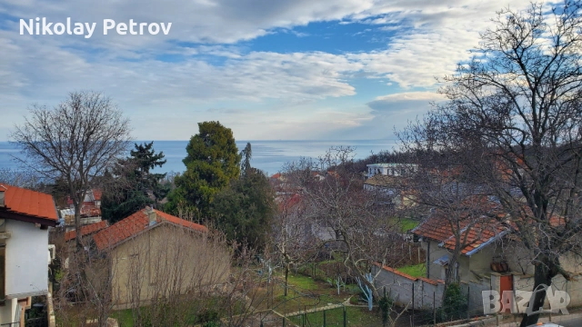 Тристаен апартамент с морска панорама (необзаведен, от собственик)