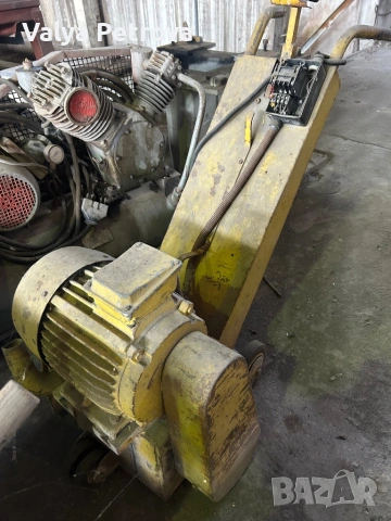 машина за шлайфане/фрезоване/отнемане на бетон (concrete floor grinder / scarifier / planer) 