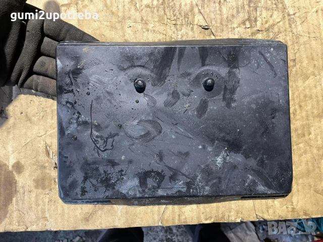 Подложка на Акумулатора 82122ca000 Toyota GT86 2018 Subaru BRZ, снимка 2 - Части - 53088754