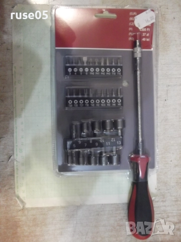 Отвертка гъвкава и комплект битове 31 части нови