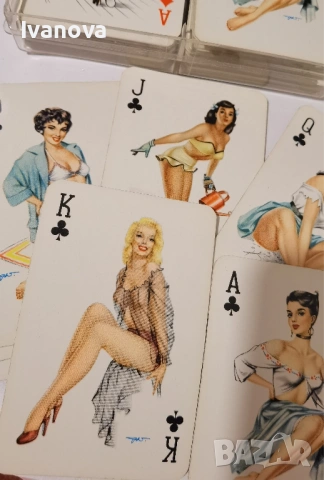 Ретро карти за игра от 1950г с момичета Pin up girls , снимка 3 - Карти за игра - 53787202