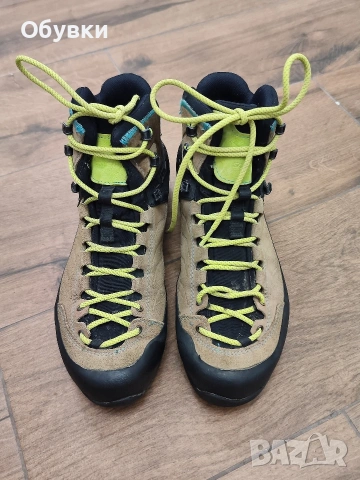 Туристически обувки Salewa, снимка 3 - Спортни обувки - 53938398