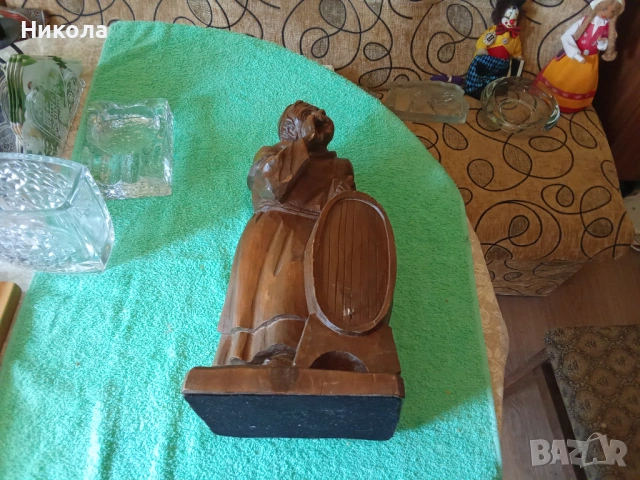 Стара дървена статуетка Монах с буре, снимка 5 - Антикварни и старинни предмети - 53925537