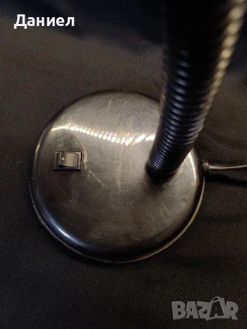 Малка лампа за бюро, снимка 4 - Настолни лампи - 51241226