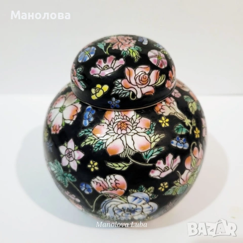 Порцеланов джинджифилов буркан с капак Famille Rose Mille Fleur., снимка 2 - Други ценни предмети - 53449336