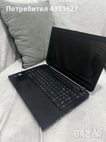 Лаптоп toshiba, снимка 2 - Лаптопи за работа - 53407494