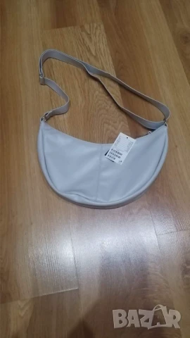 Дамска чанта h&m