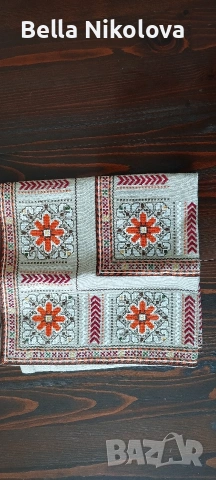 Ръчно бродирана покривка, снимка 7 - Покривки за маси - 53971468