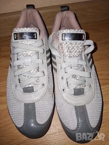 Дамски маратонки Adidas , снимка 5 - Маратонки - 53036350