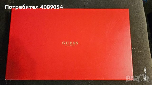 Продавам дамска чантичка Guess/внос САЩ/, снимка 4 - Чанти - 46162170