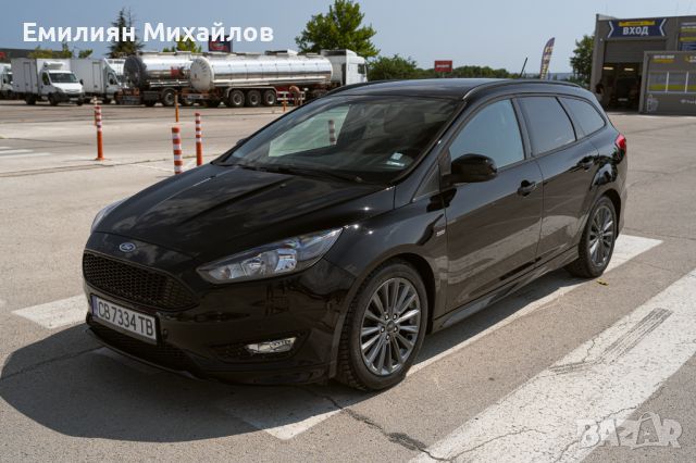 Ford Focus ST line 1.0 Ecoboost 140коня Форд Фокус, снимка 1 - Автомобили и джипове - 46755404