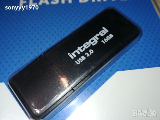 INTEGRAL 16GB FLASH DRIVE 0108241047, снимка 2 - USB Flash памети - 46764866