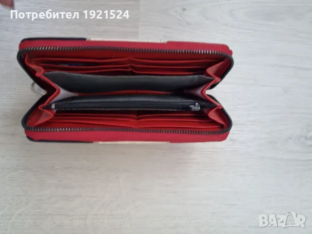 Tommy hilfiger Подарявам, снимка 2 - Портфейли, портмонета - 48520356