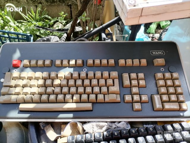 клавиатура WANG, снимка 1 - Антикварни и старинни предмети - 45113277