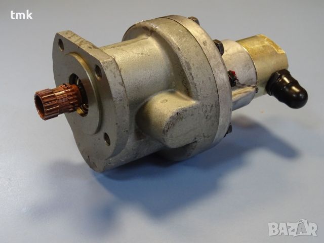 Хидравлична помпа Jihostroj ZBC 15R0-1 gear pump, снимка 1 - Резервни части за машини - 45727627