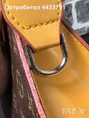 Louis Vuitton чанта тип плик , снимка 6 - Чанти - 52830770