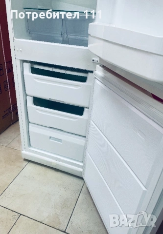 Хладилник Whirlpool, снимка 6 - Хладилници - 54237338