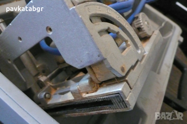 Специфична дърводелска машина, снимка 2 - Други машини и части - 53110236