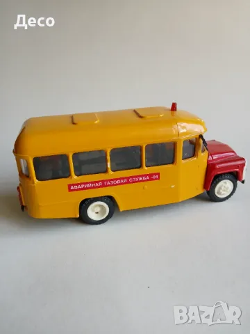 Пластмасов модел камион-автобус КАВЗ-3270. 1/43., снимка 4 - Колекции - 48101163