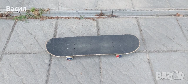Скейтборд за деца 8-12г, снимка 2 - Скейтборд, ховърборд, уейвборд - 51230419