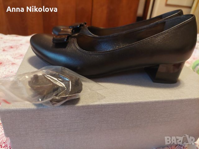 Официални обувки естествена кожа Roberto Venuti 38 номер. На едно обуване с резервни капачета, снимка 3 - Дамски ежедневни обувки - 46432815