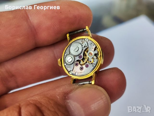 Дамски механичен часовник чайка 17 jewels, снимка 3 - Дамски - 45743199